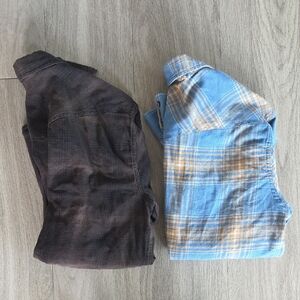 2 Men's Lucky Brand Button Down Shirts. Size M. 97% Cotton.